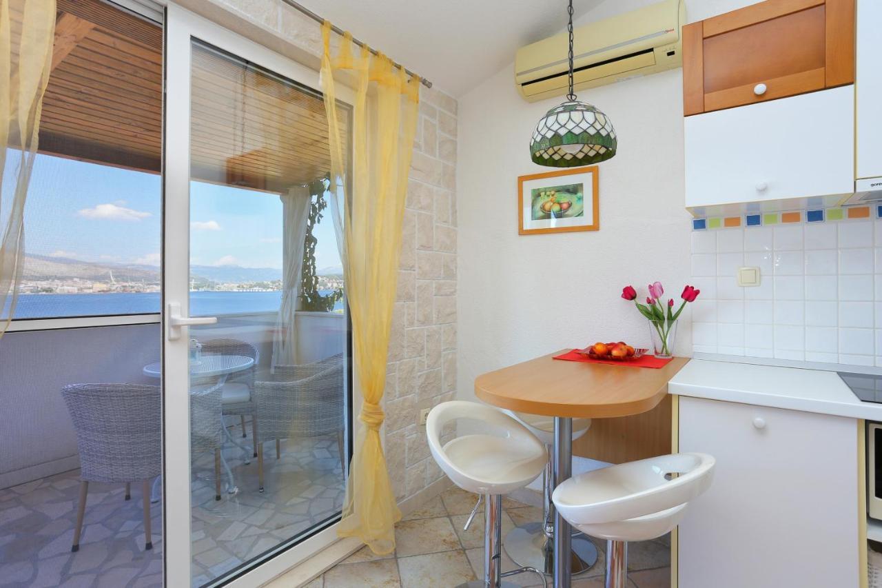 Apartments By The Sea Okrug Donji, Ciovo - 12502 奥库格哥恩基 外观 照片