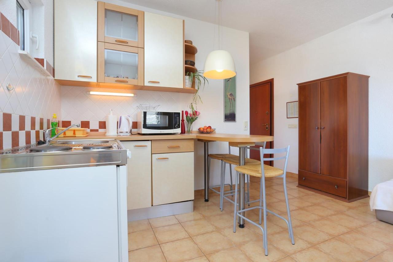 Apartments By The Sea Okrug Donji, Ciovo - 12502 奥库格哥恩基 外观 照片